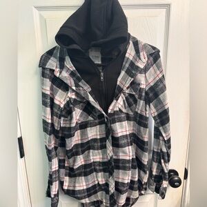 Women’s hooded flannel